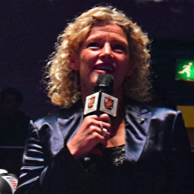 BBBofC licenced MC. Queen of Queensberry™️ Stadium Announcer & English Voiceover Artist with home studio. Corporate and Commercial narration.