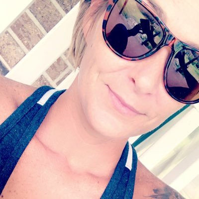 Tiyoungblood's profile picture. we don’t go straight, we go gayly forward 🌈