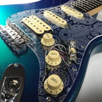 tkmcraft's profile picture. レーザー加工機やCNCルーター、3Dプリンターによる機械加工でエレキギター用のアクセサリーをメインに色々製作しています。機械加工の代理も受け付けておりますがマイペースに活動しておりますのでお急ぎのご依頼は要相談でお願いします。その他詳細はお気軽にDMにてお問い合わせください。メルカリにて製作商品の販売をしています。