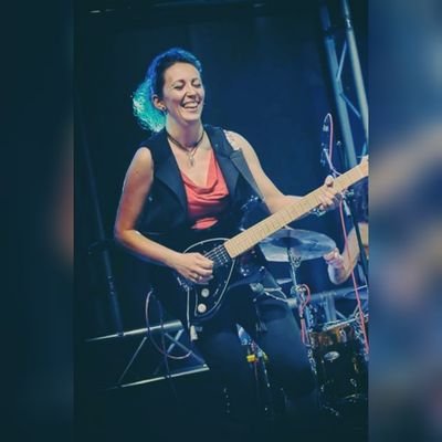 ElisFilippini's profile picture. Guitarist (https://t.co/FudvoM25Bs) |
Music therapist | 
SongBox Audio Co-founder