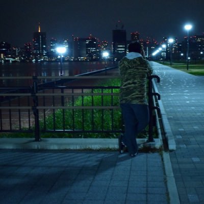 名前は【じん】と読みます。趣味で写真を撮ってます。 夜景*風景*スナップ*ポトレ 無言フォローすみません