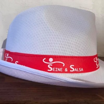 SalsaSeine's profile picture. Association de danses latines créée par une bande d’amis fans de Salsa Bachata