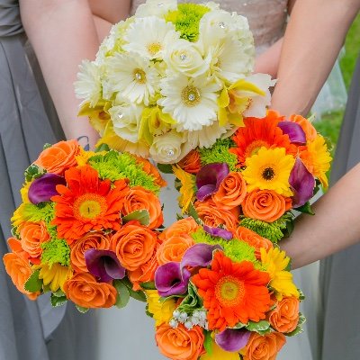 PassionheartCa's profile picture. Creating #wedding floral arrangements, bouquets, corsages, and boutonnières on a farm in the Edmonton area. Will serve your catering event at your location.