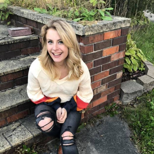 MikaelaHerberg's profile picture. Quirky.