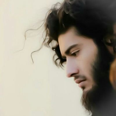 ياروحاً تگملني وتجملني وتمنحني ضحگة القلب