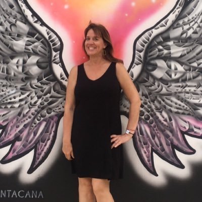 LynnRondi's profile picture. 