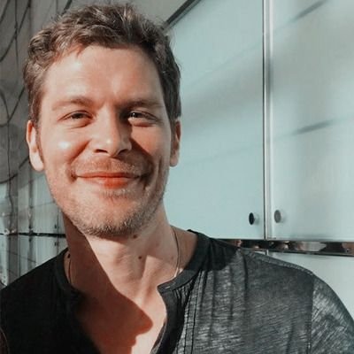 ᴋᴀɪᴜs “ᴋᴀɪ” ᴍɪᴋᴀᴇʟsᴏɴ. ❱❱ ˚. ⟅ ʜʏʙʀɪᴅ ✘ ❪ᴡᴇʀᴇᴡᴏʟғ ᴀɴᴅ ᴠᴀᴍᴘɪʀᴇ❫ ━ ❛ɴᴏ, ɪ'ᴍ ɴᴏᴛ ᴋʟᴀᴜs, ɪ'ᴍ sᴏᴍᴇᴏɴᴇ ᴍᴜᴄʜ ʙᴇᴛᴛᴇʀ.❜
