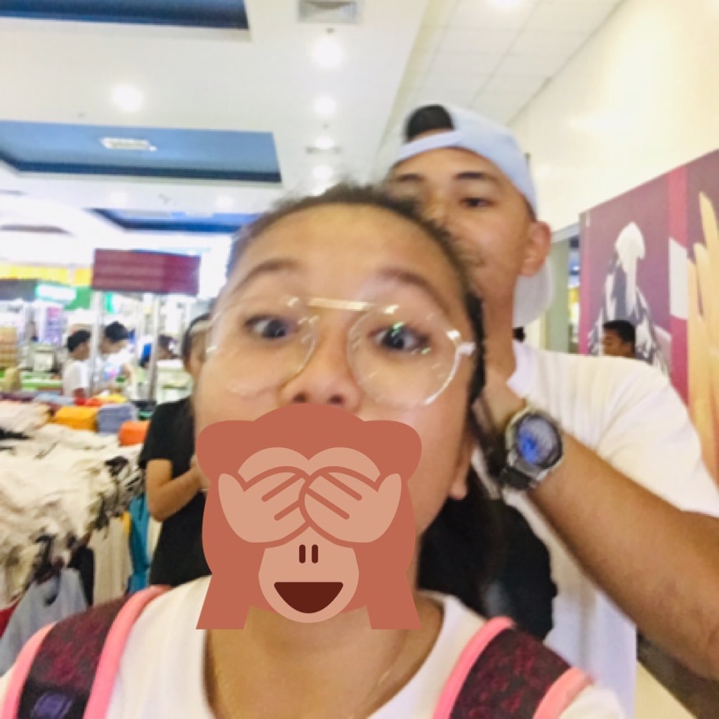 BlessyRosa's profile picture. diether🖤