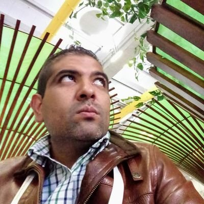 Si no hay un camino. Hazlo, eso hace un caminero.