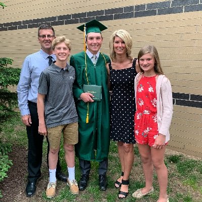 LisaTuttle20's profile picture. 