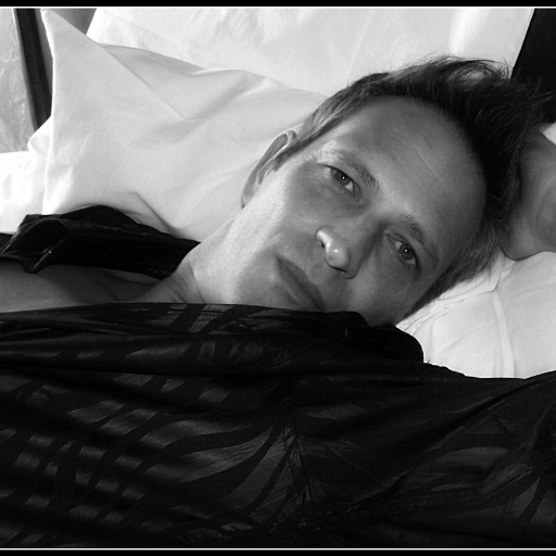 kazialromek's profile picture. 