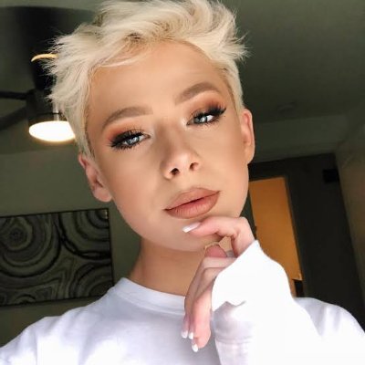 hou_dzdzdz's profile picture. 