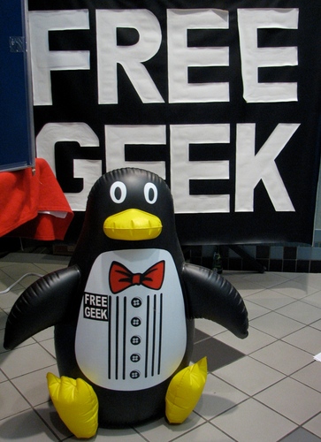 @geekous