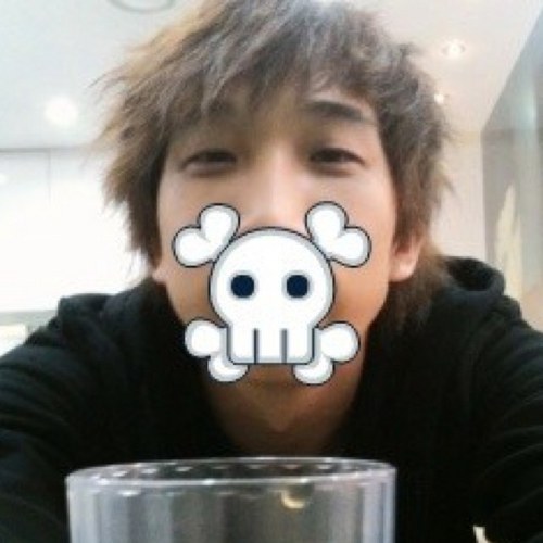 insummersnow's profile picture. mj univ
computer engineering
senior
180cm
my favorite place:jongno,kangnam,hongdae,itaewon..