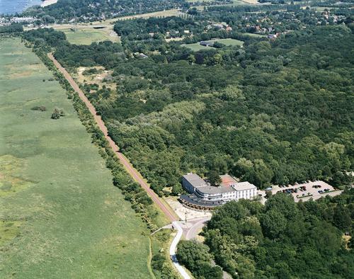 Hotelvanmarion's profile picture. Hotel 't Wapen van Marion is located nearby Rotterdam Europoort and Maasvlakte. Around the hotel the surroundings are beautifull to explore!