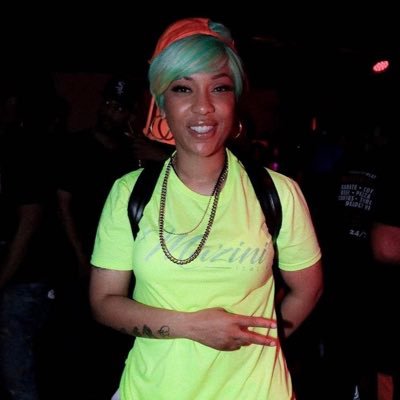 New single #Praise out now!! #SheGod https://t.co/cMTAdMaXt8