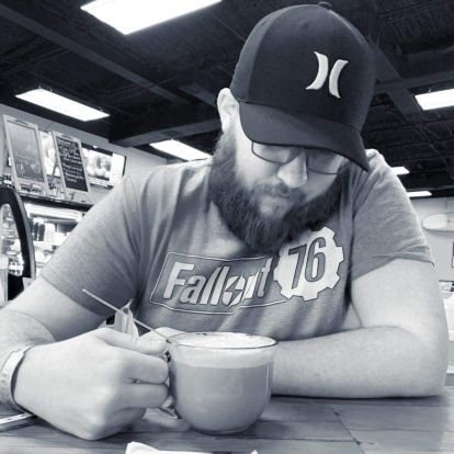 TiberKat's profile picture. Twitch affiliate, game enthusiast, @7thcolumnradio host 
@streamonnation member, @skullcandy affiliate
Discord: https://t.co/oGjhTb9b8p