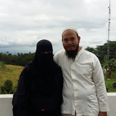 firly_iy's profile picture. 