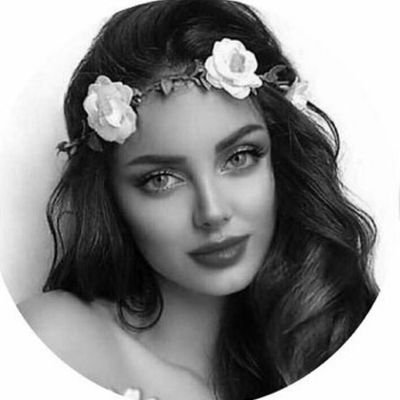 أنا من رحم الاختلاف ولدت .. اسمي يحمله الكثير غيري .. وأحمل أنا شرف التميز .. 💕