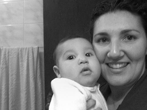 Casada, mãe de primeira viagem apaixonada pelo filhote.