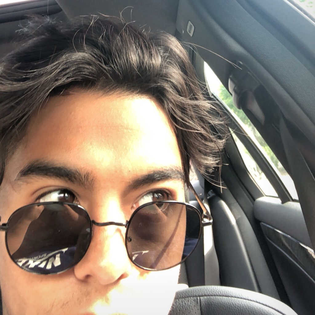 manny_119's profile picture. Half naked and almost famous, Hustlin daily.