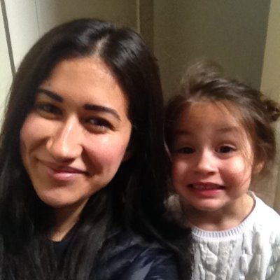 zeynepmugee's profile picture. 