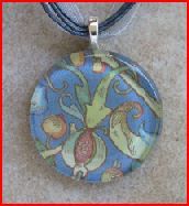 Glass Tile Pendant Necklaces. Take a look around and find one to fit your personality!
http://t.co/fDYs2MGz