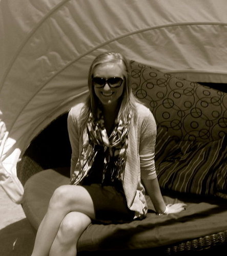 Social Media Strategist @DEI_Worldwide. Follow my personal tweets @aLAnessa and my blog http://t.co/6DWRDPTf39 :)