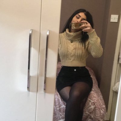 Priyyaa_x Profile Picture