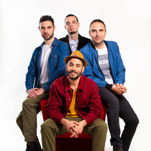 Band dal Salento: suoni e ritmi del mediterraneo, potenza del rock e dell’elettronica contemporanea, originale sound dal forte impatto musicale ed emotivo!