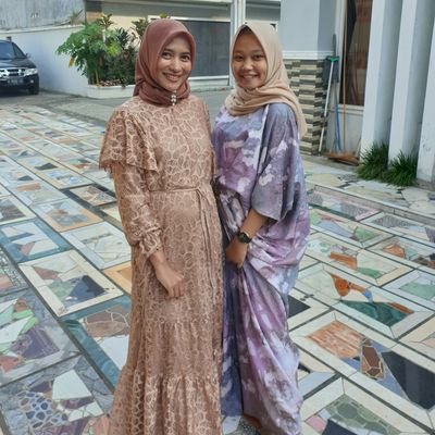 tiaraintani's profile picture. Bia.