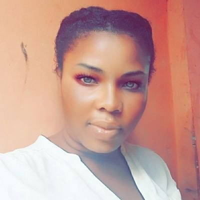 Stella16448270's profile picture. simple and funny