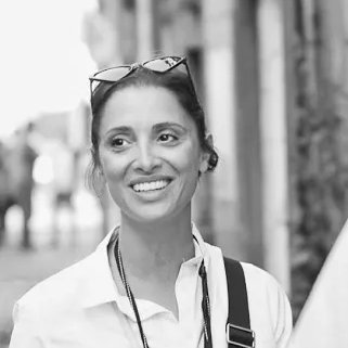 Founder of JewishRoma walking tours, specialised in the Jewish history of Rome. Art history expert, mother of 3 boys. Passion for cooking old roman jewish food