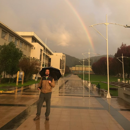 observador desde el sur del sur-
climatólogo, académico @geofisica_udec 
@CR2_uchile @COPASCoastal
música/letras/naturaleza, en todas las esquinas...