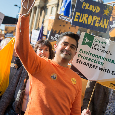 Commercial lawyer, Political adviser to @GreensEFA @Europarl_EN MEP, @LibDems former GLA and European Parliament candidate