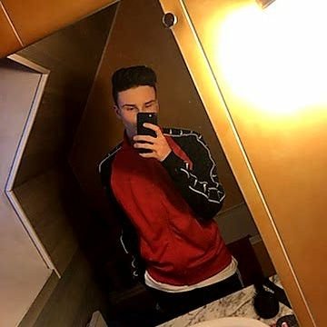 mes_lara's profile picture. J veux mon bac