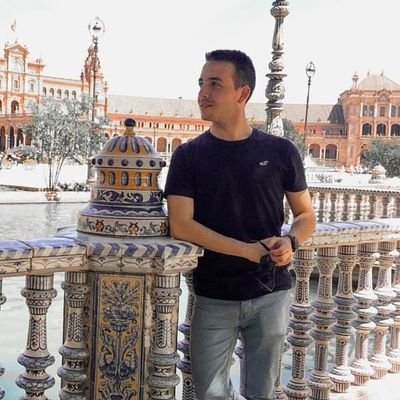 carlosdlcg's profile picture. 