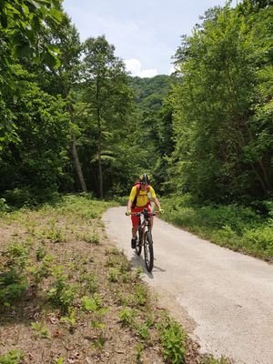 4Qs6Evmc4OmDohc's profile picture. 잔차을 좋아하는 사람