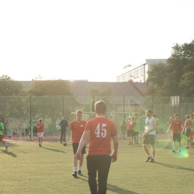 ⚽🇵🇱❤
Болельщик Арсенала и местной Балтики. Испытываю любовь к польскому футболу :)