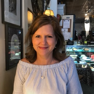 CarlaJMoak's profile picture. USM grad 🖤💛