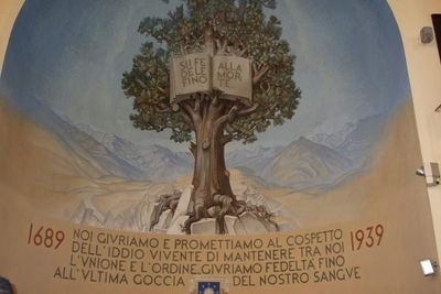 Profilo ufficiale della Chiesa Evangelica Valdese nazionale - Unione delle Chiese Metodiste e Valdesi; Lux lucet in tenebris - Il mondo è la mia parrocchia