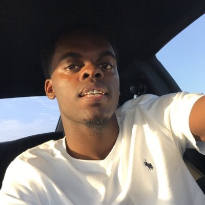 Future Orthopedic Surgeon. UALR graduate. Biology Major. snap: L.williams15 IG: _velljr_
