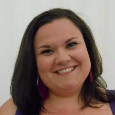 EllieThomas90's profile picture. 