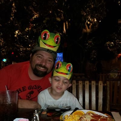 Veteran (Kuwait, Iraq, and Afghanistan), supporter of 2a, automotive technician, and father. Loves cars, computers, video games, and open source software.