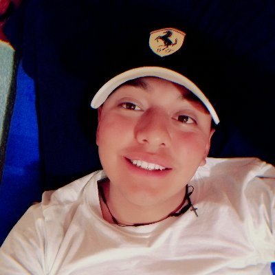 LudwiinFdz's profile picture. Lo mejor de la vida no se planea simplemente sucede...