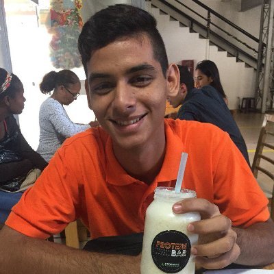 r0bert042's profile picture. Estudiante ing. informática
Amo la tecnología,
los videojuegos,
los deportes.
Me gusta ayudar a las personas
a verse y sentirse mejor cada día.
Eprendedor.