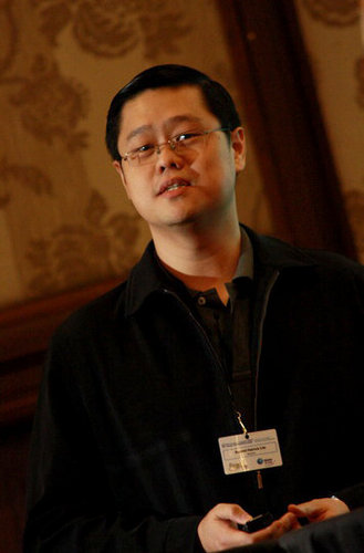 Donald_Lim_'s profile picture. All talk... No tweet...