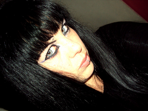 _H_E_C_A_T_E_'s profile picture. ...”A lady with a violin, playing to the seals, heartken to the sound, of calling”...