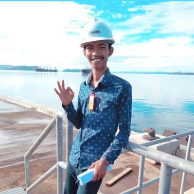 skateboarding, gaming, mountaineering, traveling, engineer(ing)