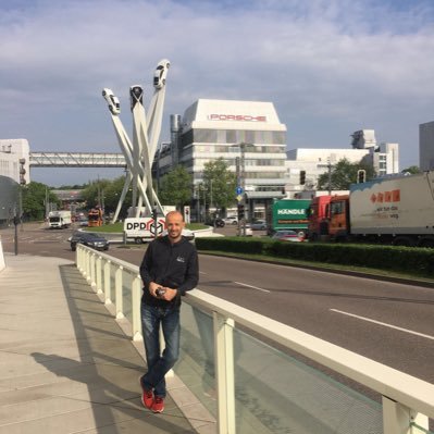 hakan_atik's profile picture. “Herkese güvenirim, güvenmediğim şey içindeki şeytandır” Italian Job